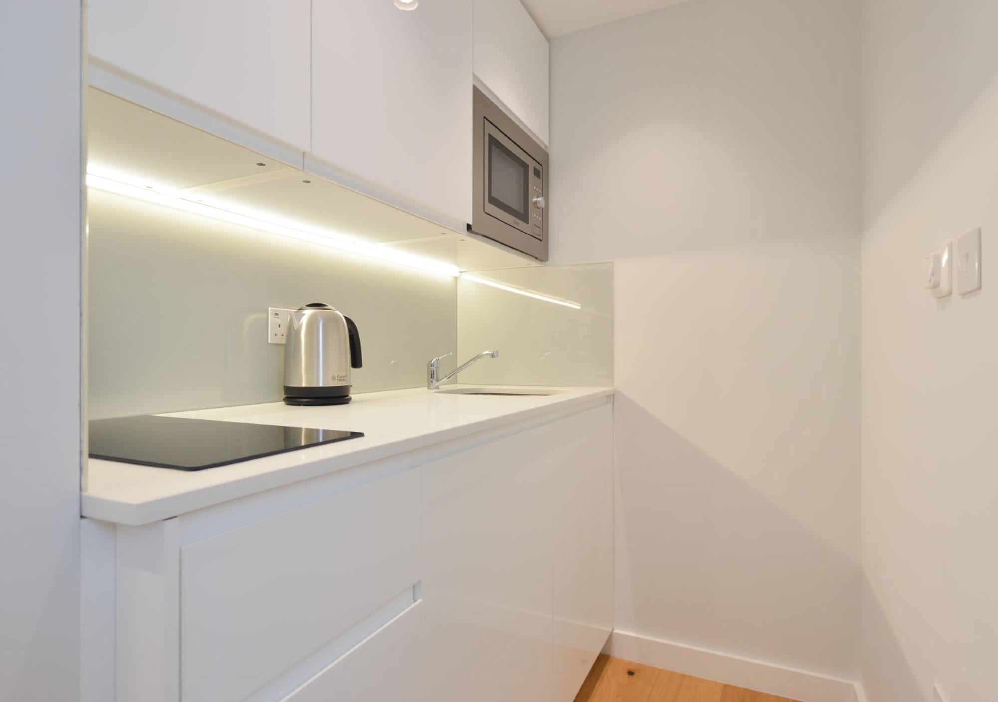 Cromwell Serviced Apartments By Stayprime Лондон Экстерьер фото